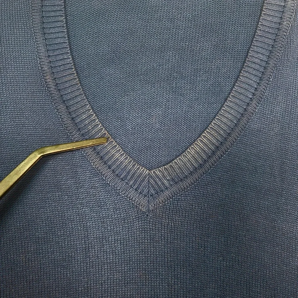 Brooks Brothers Sweater Mens Large Blue V-Neck Cotton Knit Made in USA Pullover